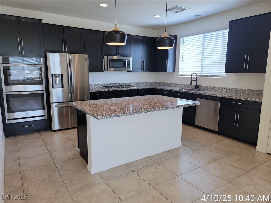 800 Cadence View Way Property Photo 8