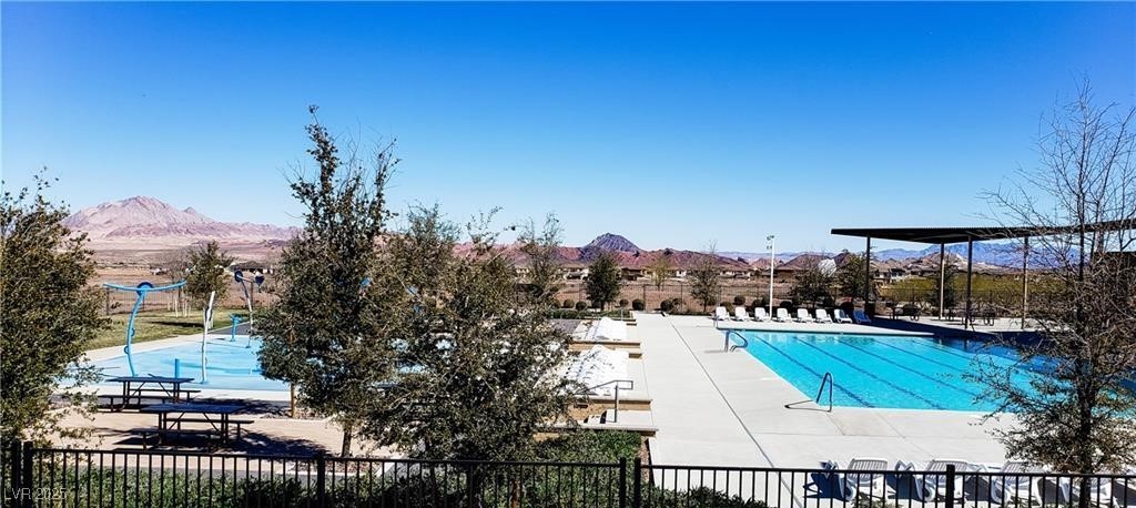800 Cadence View Way Property Photo 43