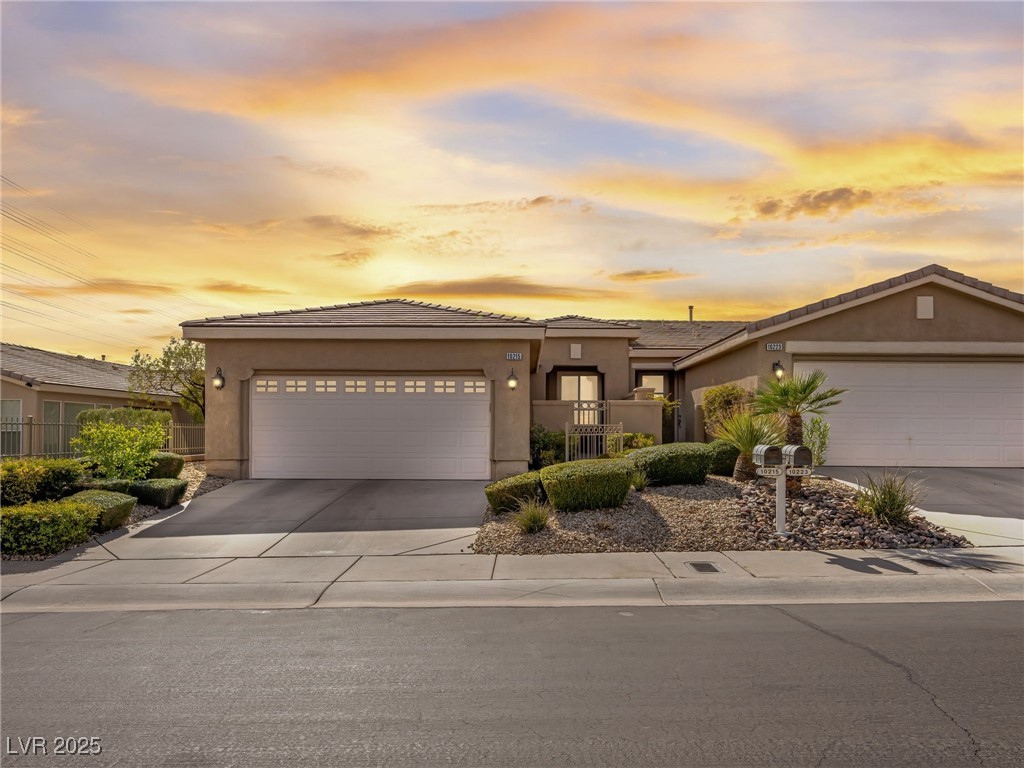 10215 Villa Arceno Avenue Property Photo 2