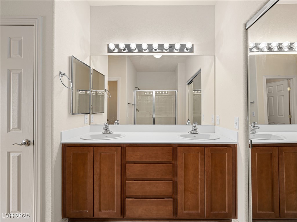 10215 Villa Arceno Avenue Property Photo 32