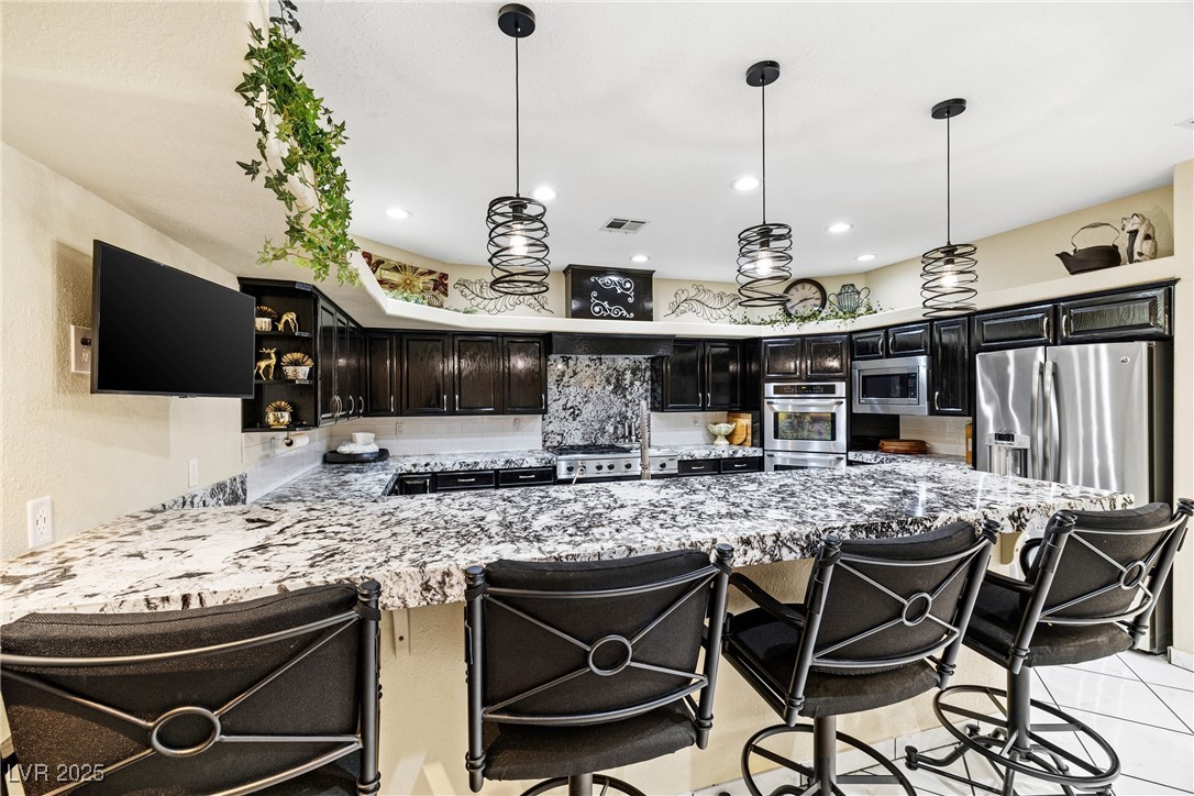 439 Cannes Street Property Photo 14