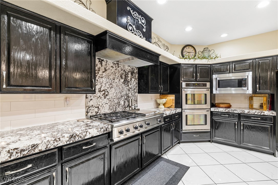 439 Cannes Street Property Photo 16