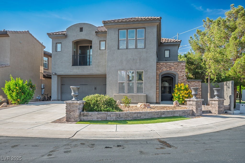 580 Via Di Parione Court Property Photo 8