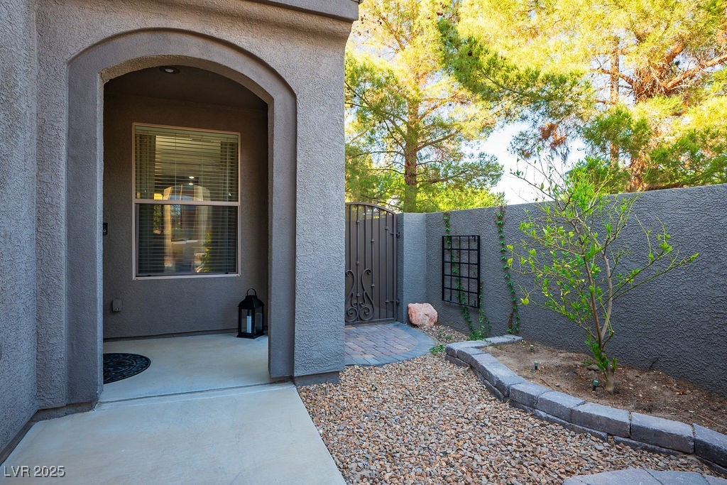 580 Via Di Parione Court Property Photo 11