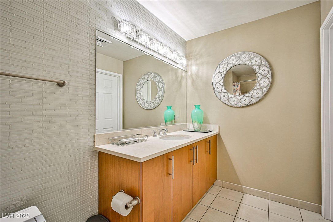 200 West Sahara Avenue 2407 Property Photo 24