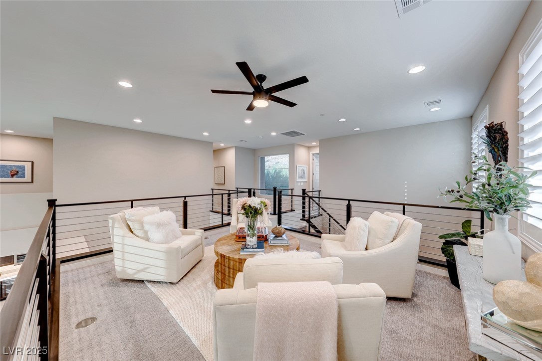 7 Hilltop Crest Street Property Photo 29