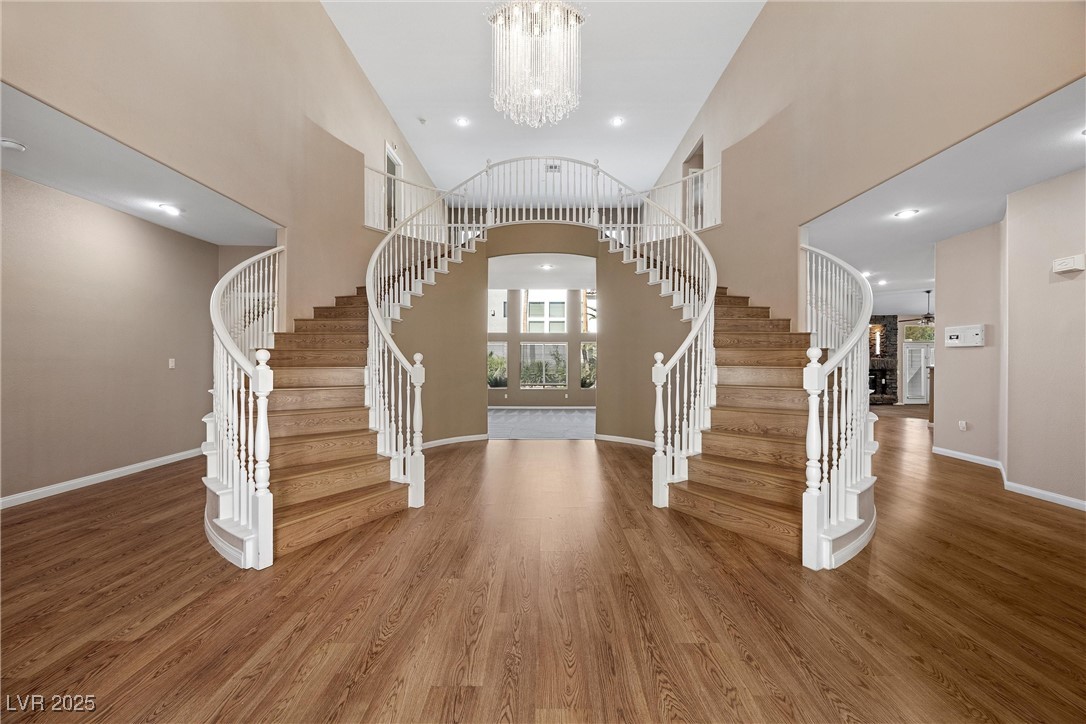 7460 Grassy Field Court Property Photo 4
