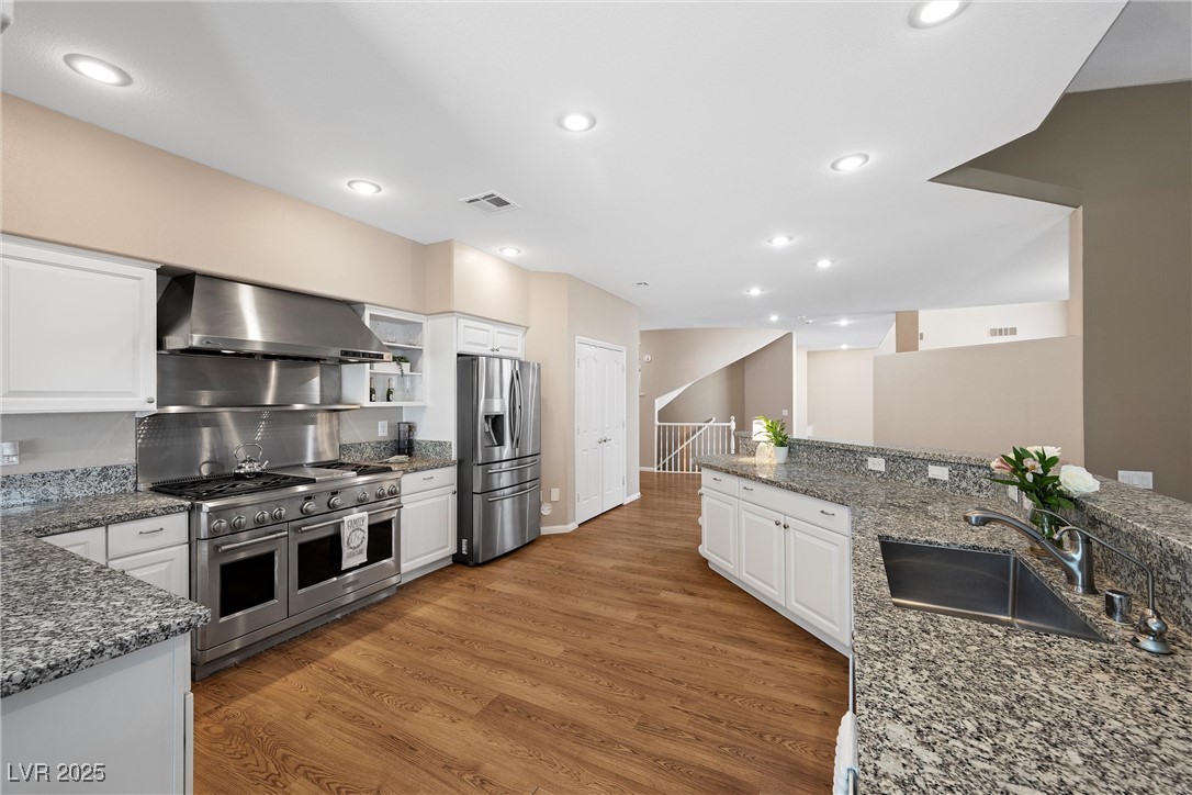 7460 Grassy Field Court Property Photo 17