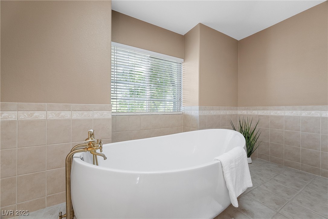 7460 Grassy Field Court Property Photo 46