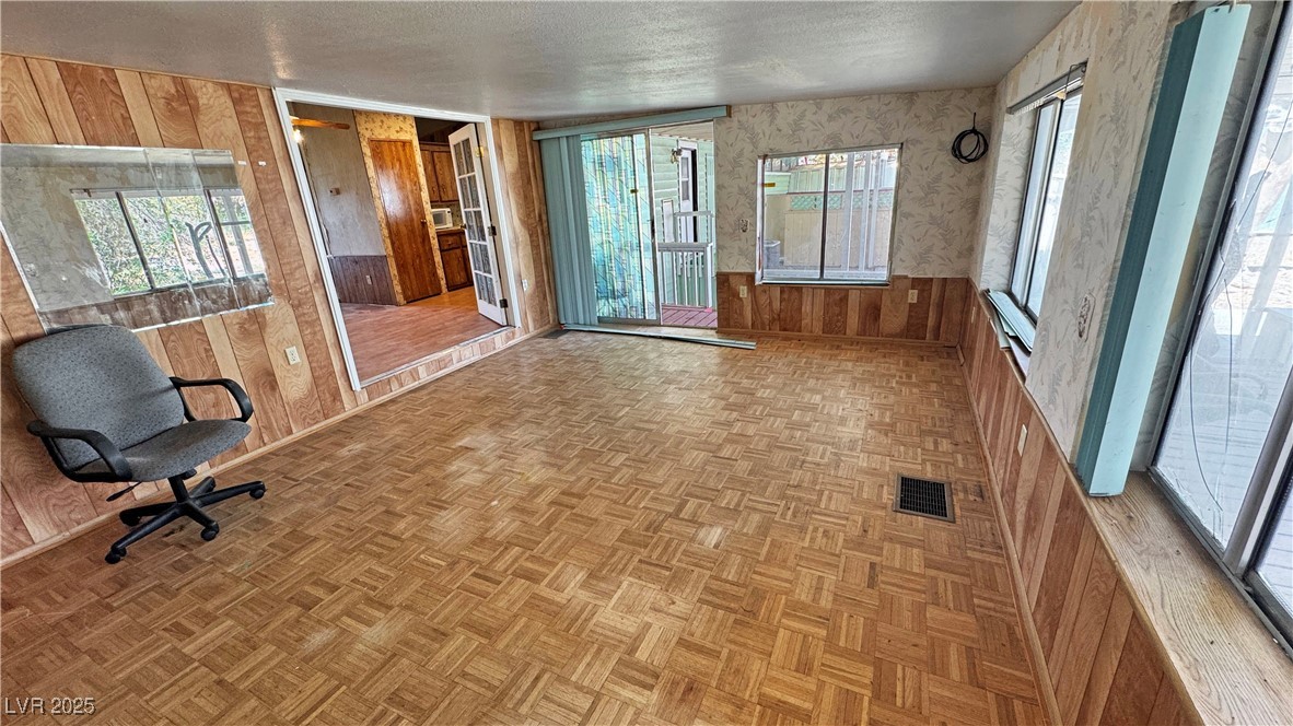 5401 Humbolt Place Property Photo 14