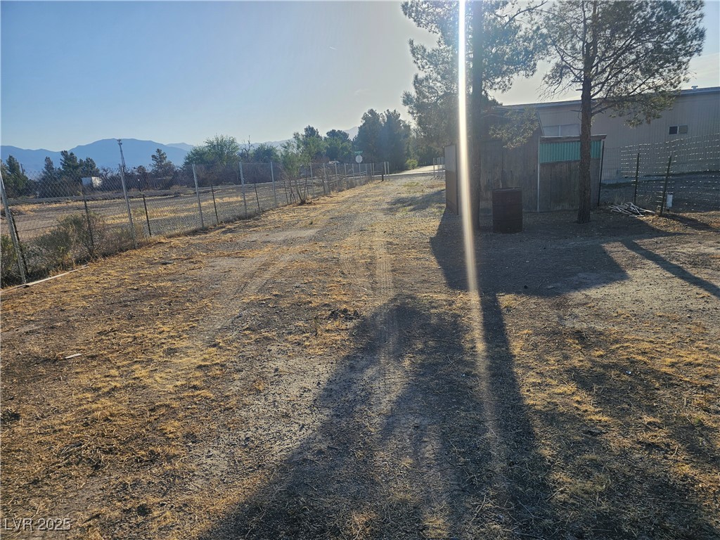 200 South Woodchips Road Property Photo 4