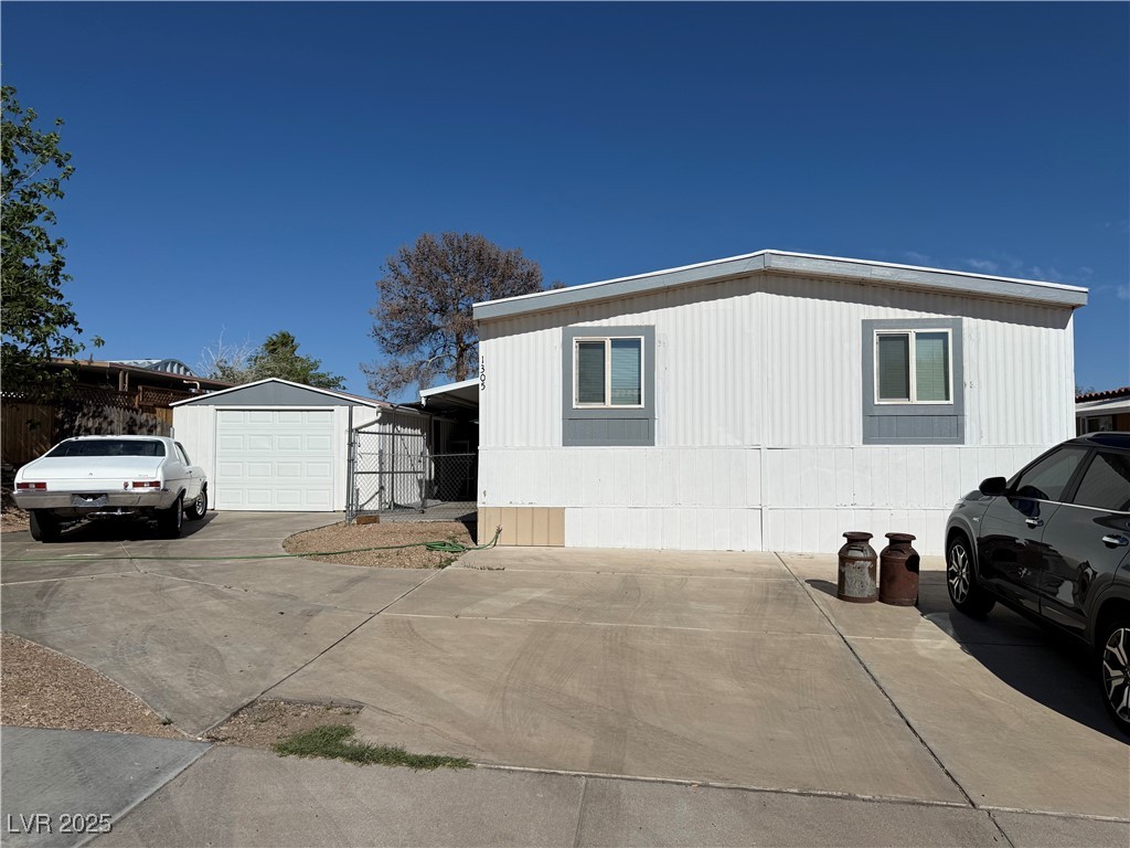 1305 Shenandoah Street Property Photo 2