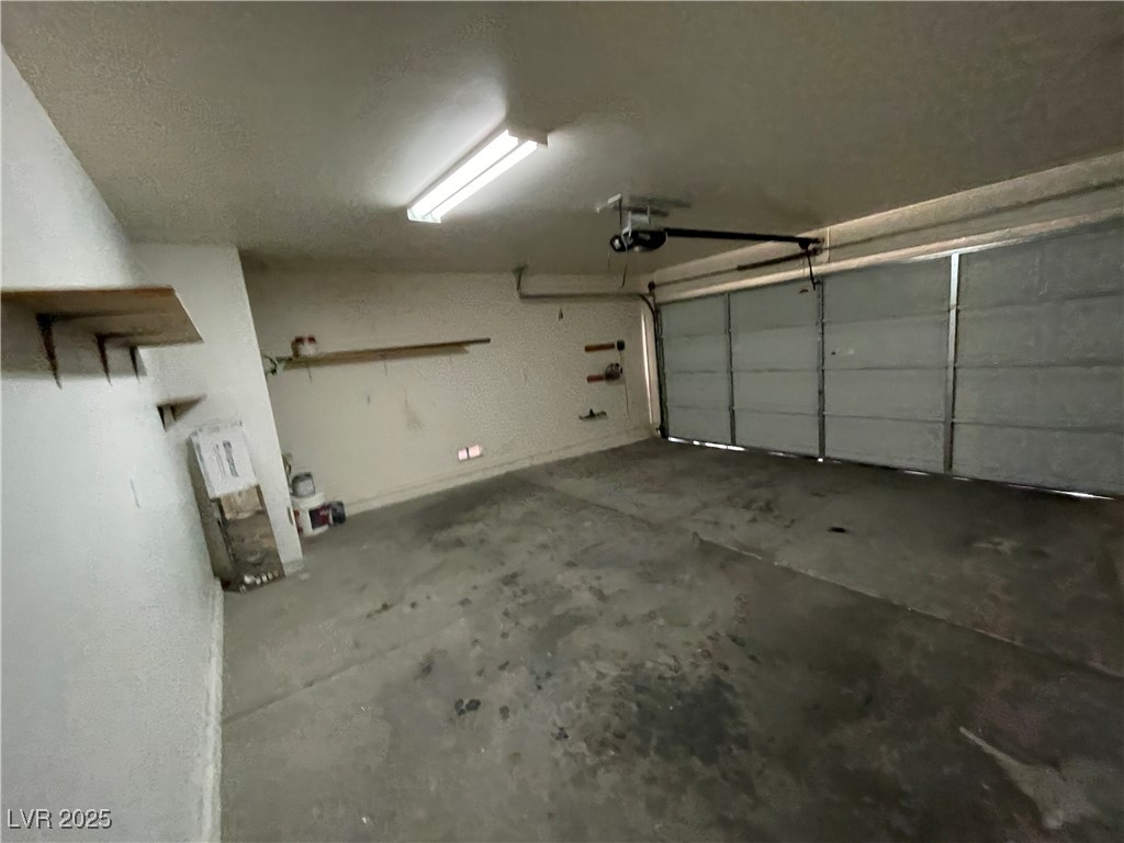 9250 Hollander Avenue Property Photo 12