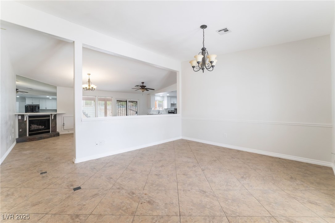 1108 Sidehill Way Property Photo 4