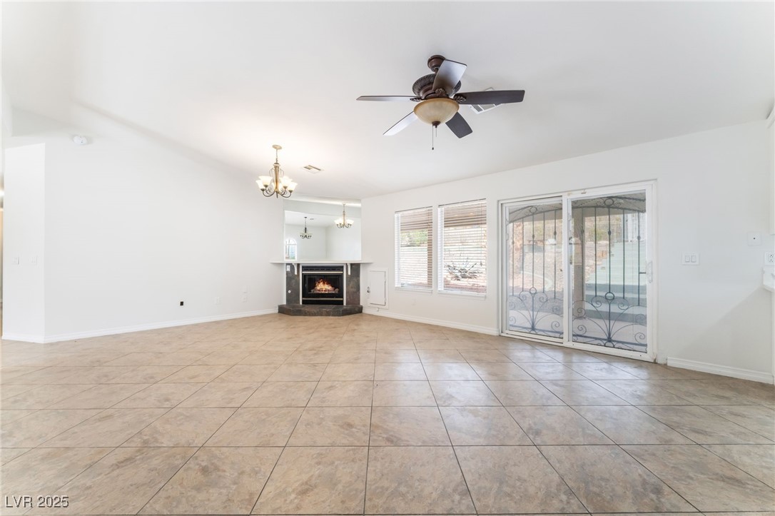 1108 Sidehill Way Property Photo 8