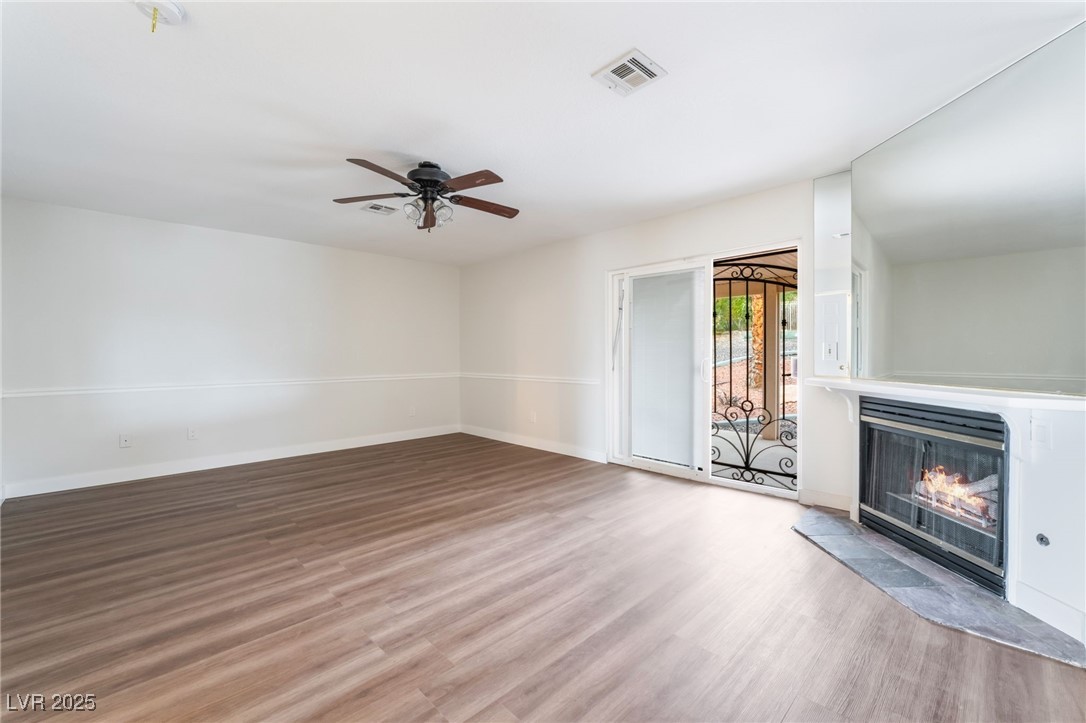 1108 Sidehill Way Property Photo 11