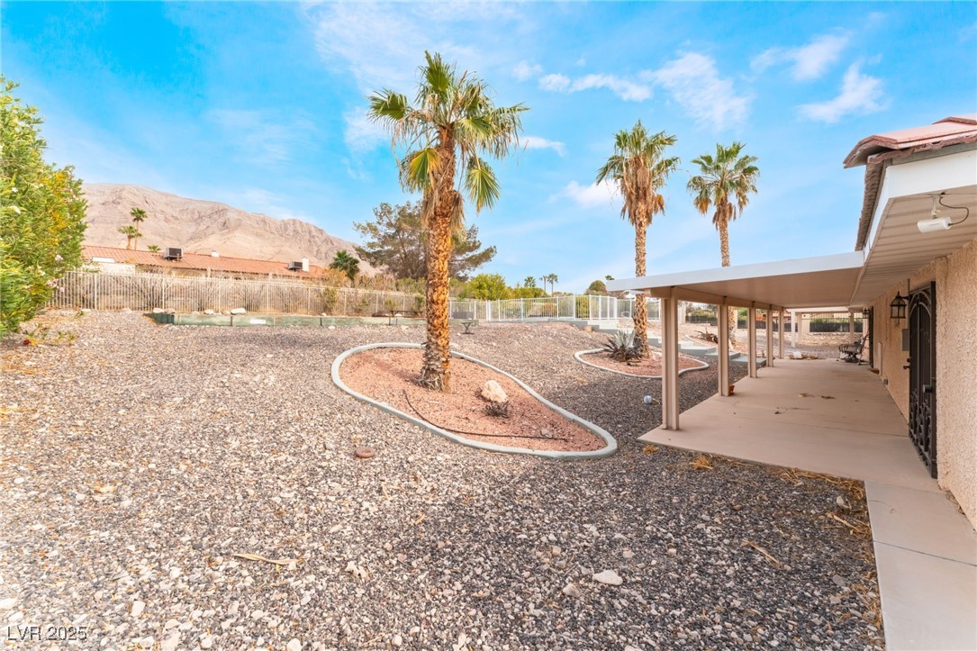 1108 Sidehill Way Property Photo 35