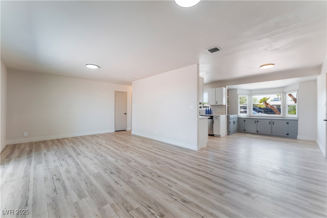 1202 Arrowhead Avenue Property Photo 2