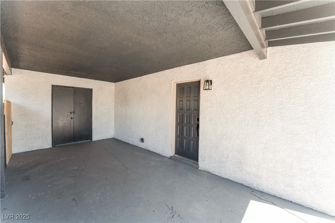 1202 Arrowhead Avenue Property Photo 5
