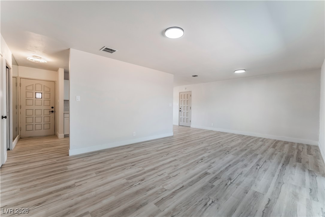1202 Arrowhead Avenue Property Photo 7