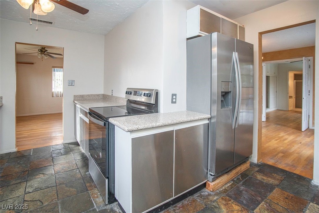 1307 Douglas Drive Property Photo 19