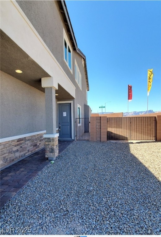 8907 Pebble Isle Street Property Photo 4