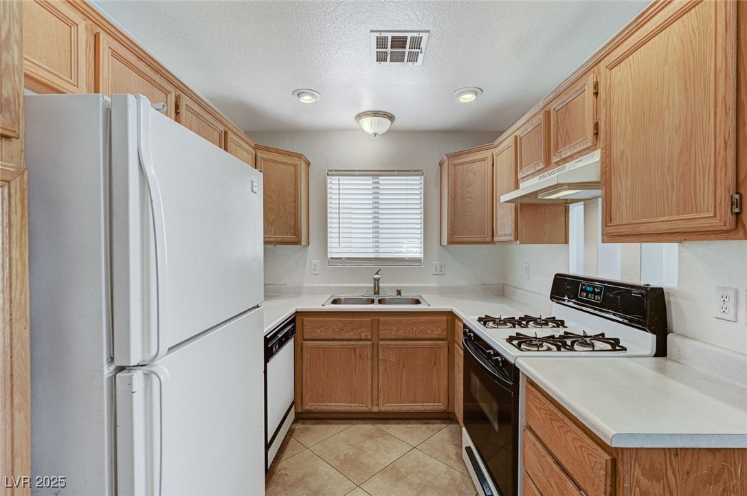 5588 Ness Avenue Property Photo 10