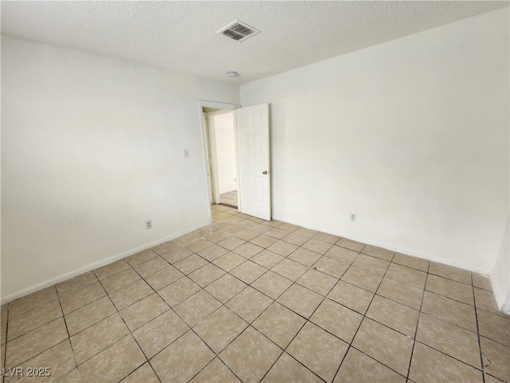 2513 Cedar Avenue Property Photo 4