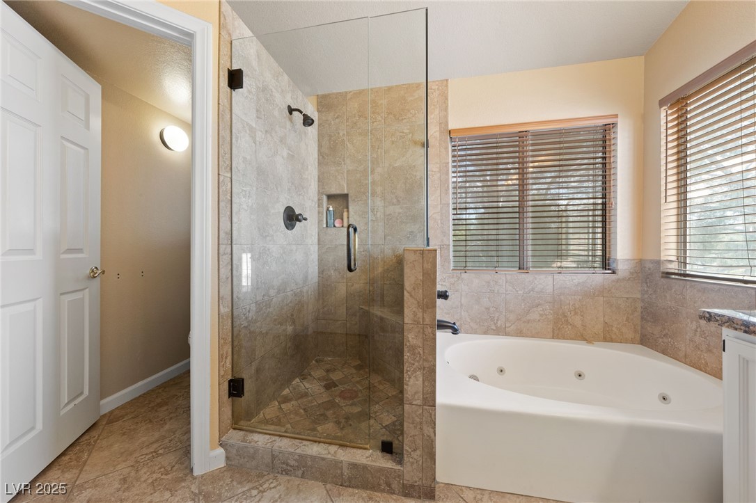 2416 Sun Shores Drive Property Photo 13