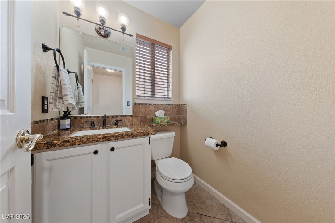 2416 Sun Shores Drive Property Photo 18