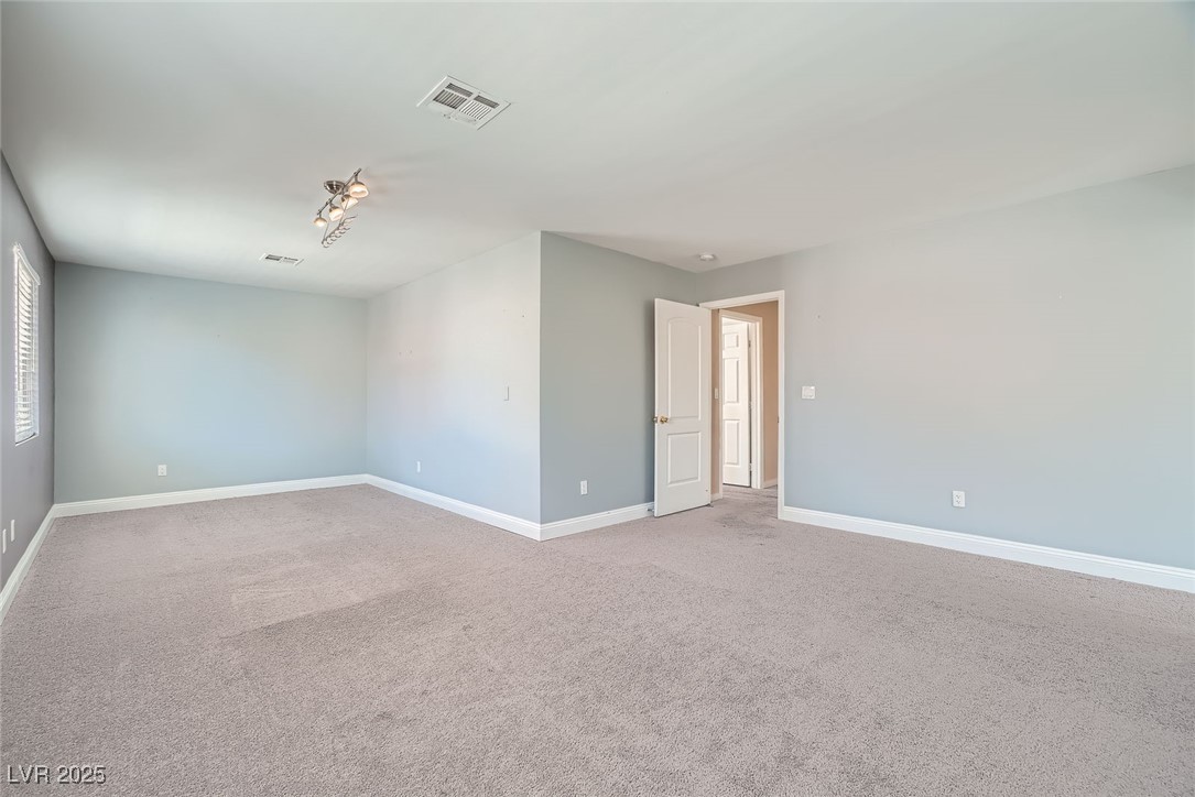 5921 Royal Castle Lane Property Photo 13