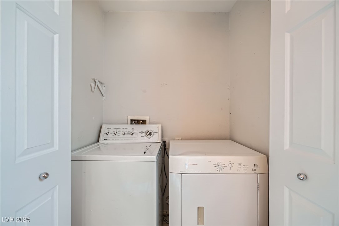 5921 Royal Castle Lane Property Photo 24