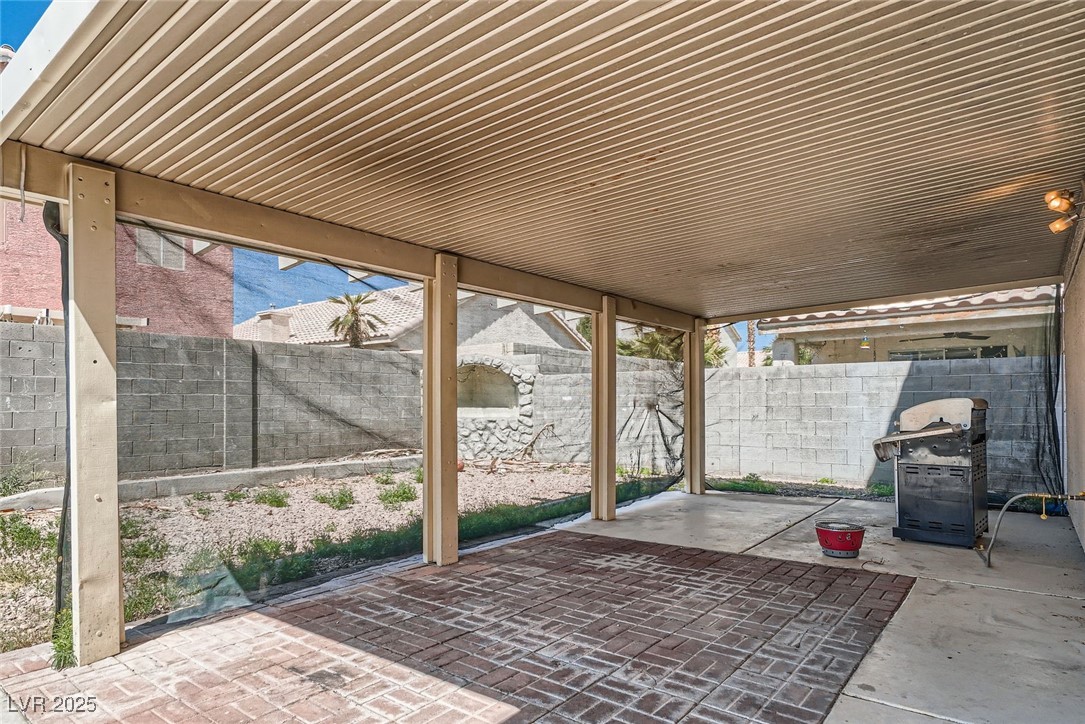 5921 Royal Castle Lane Property Photo 25