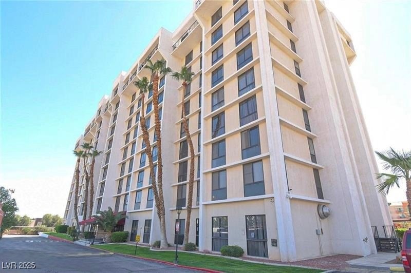 3930 University Center Drive 409 Property Photo 1