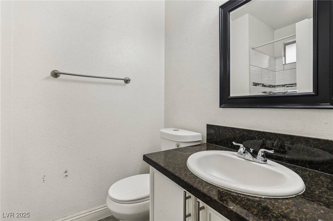 3701 Guinevere Avenue Property Photo 8