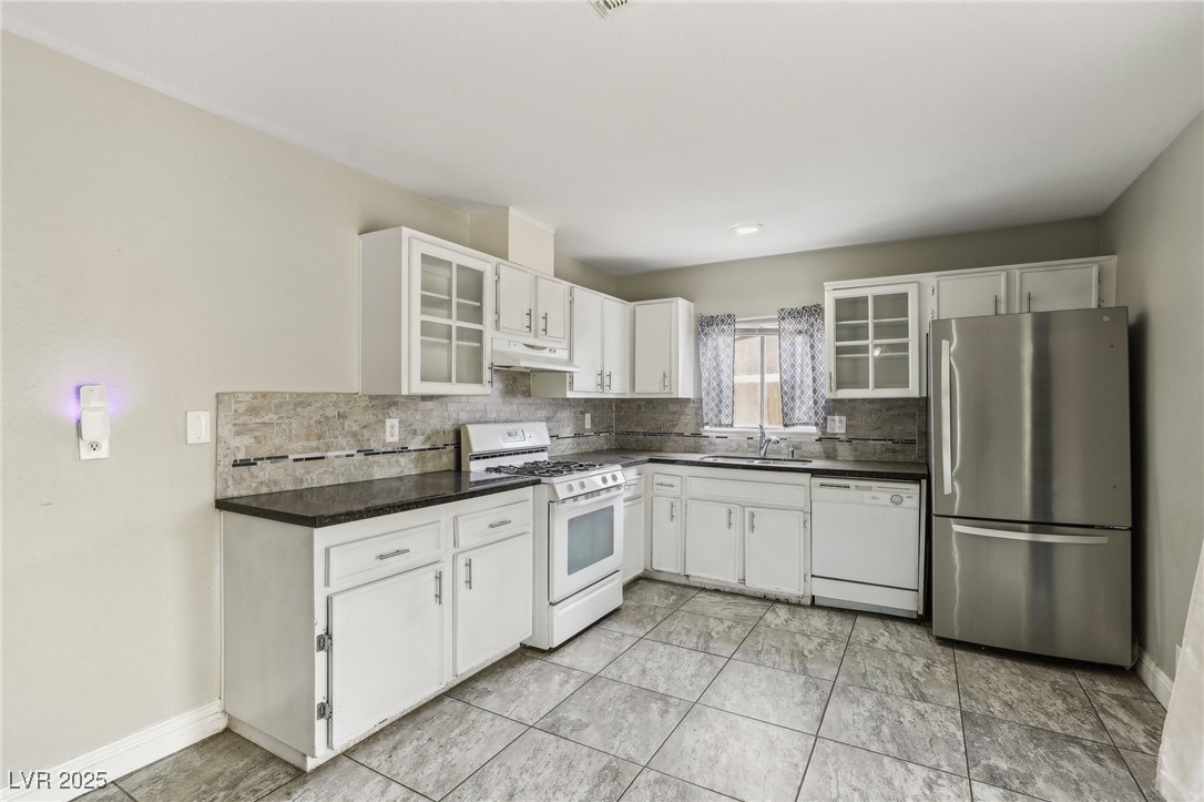 3701 Guinevere Avenue Property Photo 11