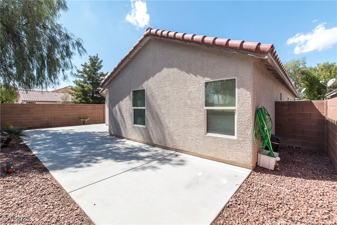 8200 Calico Wind Street Property Photo 35