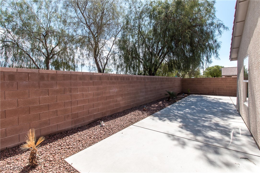 8200 Calico Wind Street Property Photo 36