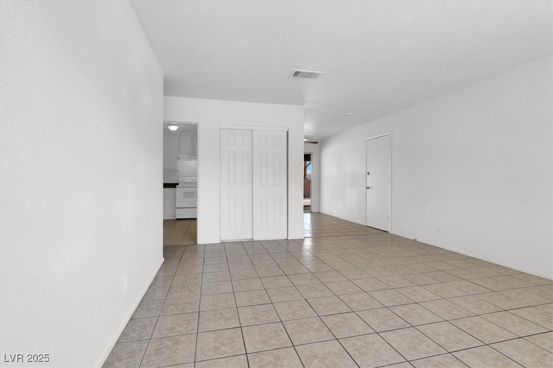 2805 Sultana Street Property Photo 4