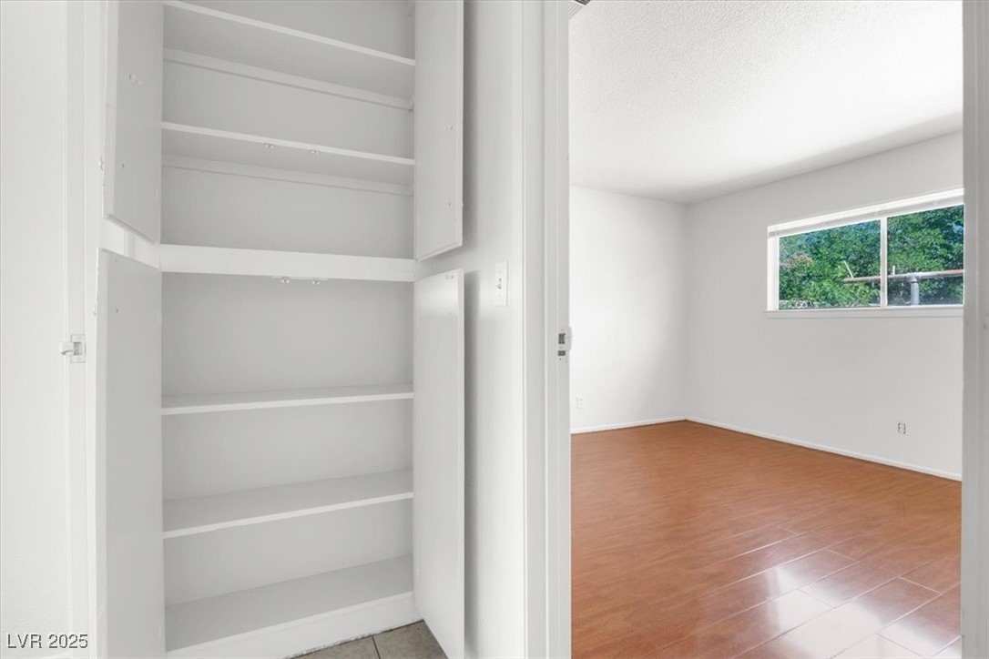 2805 Sultana Street Property Photo 11