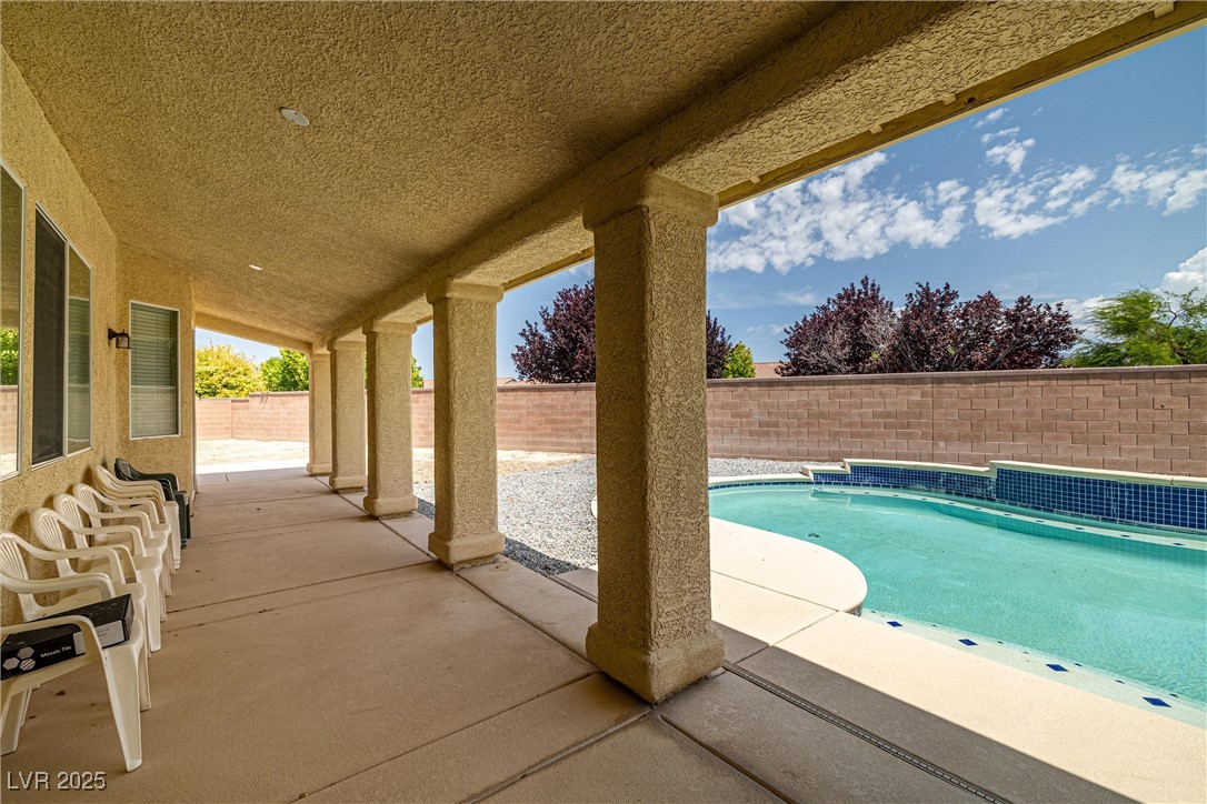 5300 East La Terra Avenue Property Photo 2