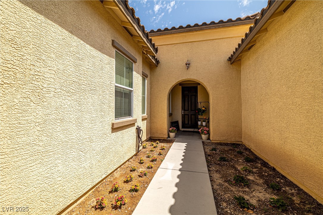 5300 East La Terra Avenue Property Photo 6