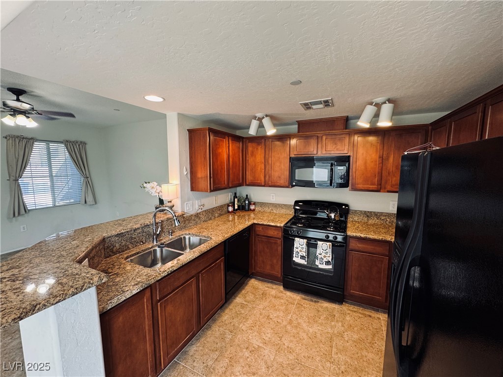 6868 Sky Pointe Drive 1033 Property Photo 12