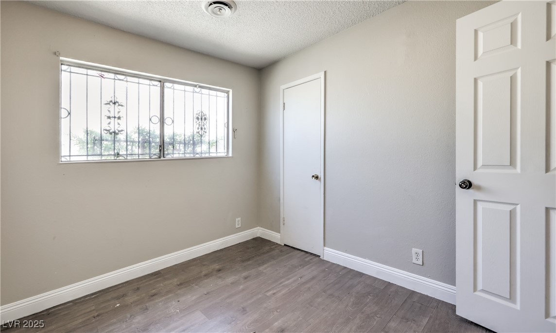 325 Ronald Lane Property Photo 11