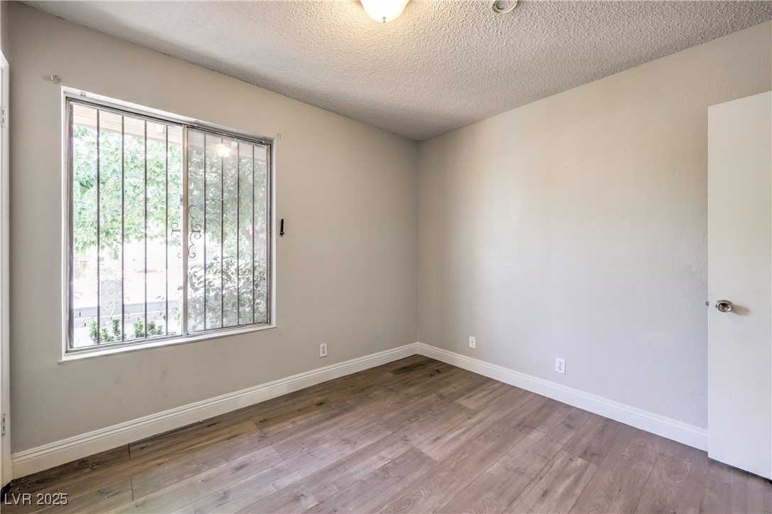 325 Ronald Lane Property Photo 12