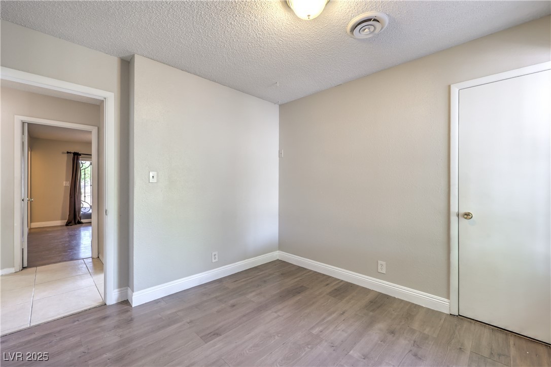 325 Ronald Lane Property Photo 13