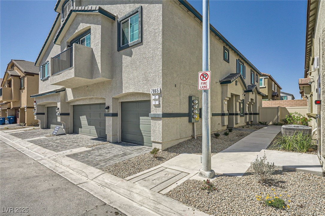 7865 Pandora Sky Street 2 Property Photo 1