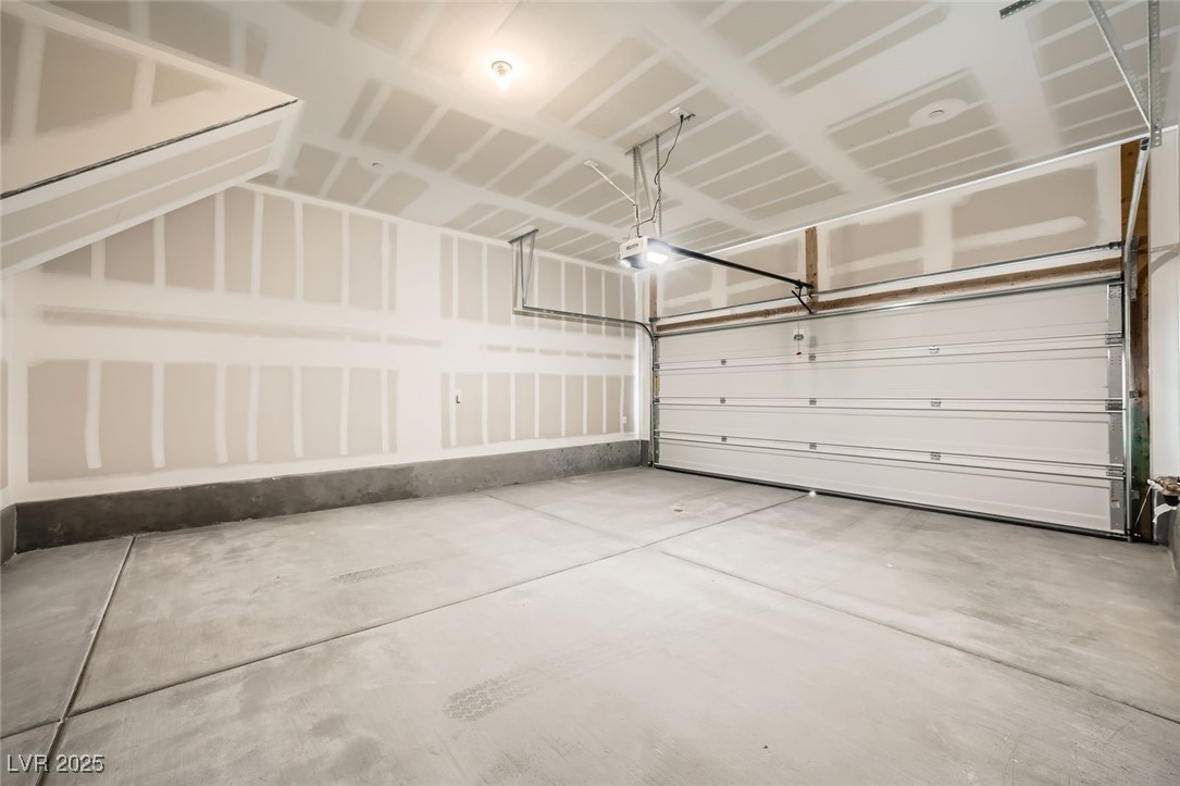 7865 Pandora Sky Street 2 Property Photo 24