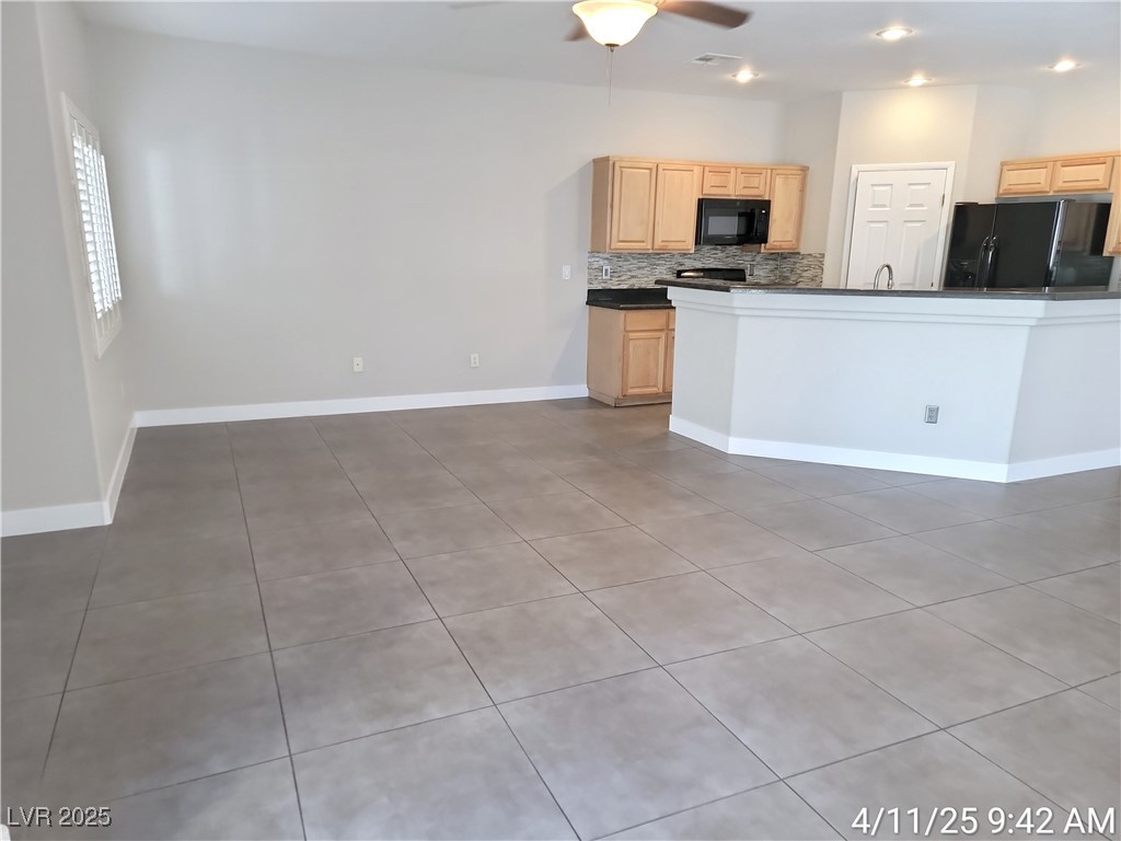 79 Stock Option Street 3 Property Photo 4