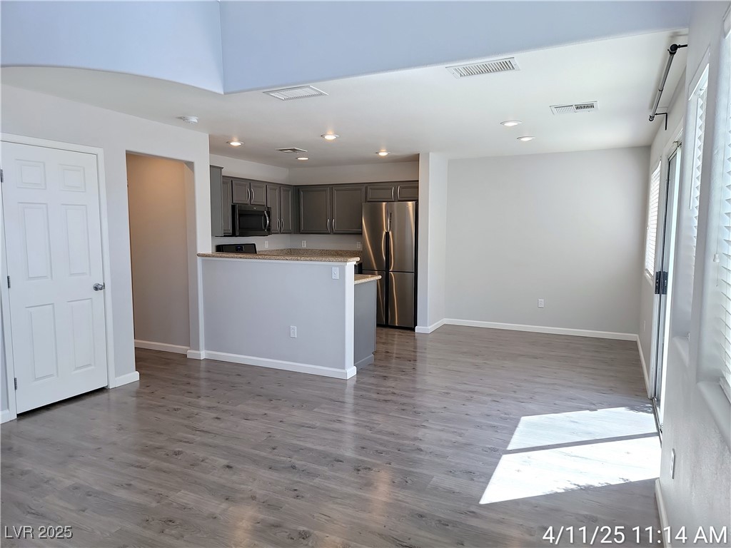 3938 Philomena Street Property Photo 5
